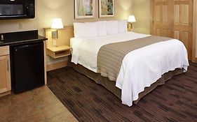 Livinn Hotel Fridley 3*